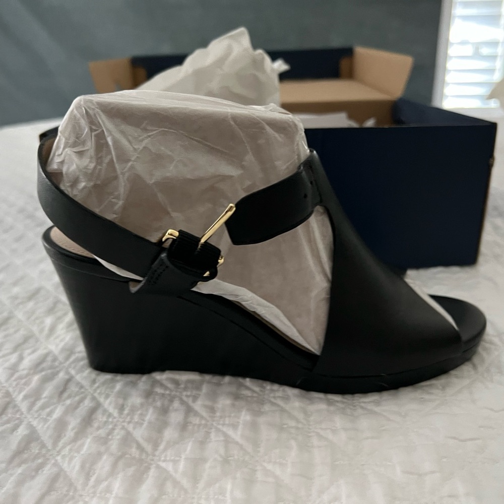 Cole Haan - Picture 4 of 9
